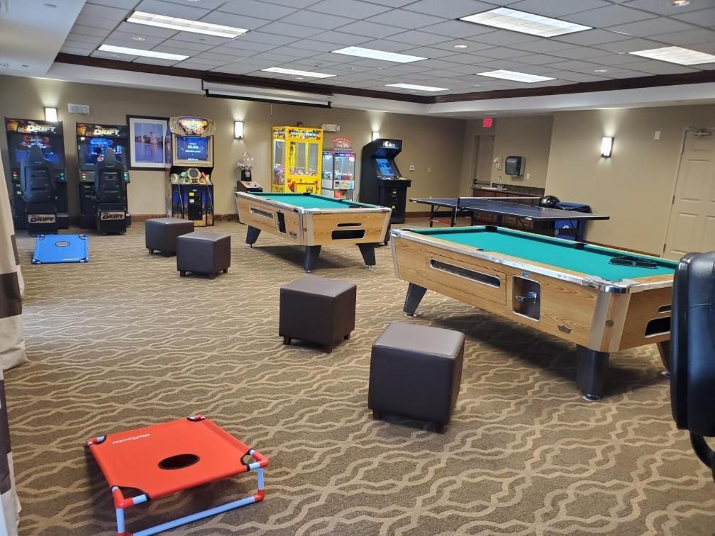 Comfort Suites Oshkosh Eksteriør bilde