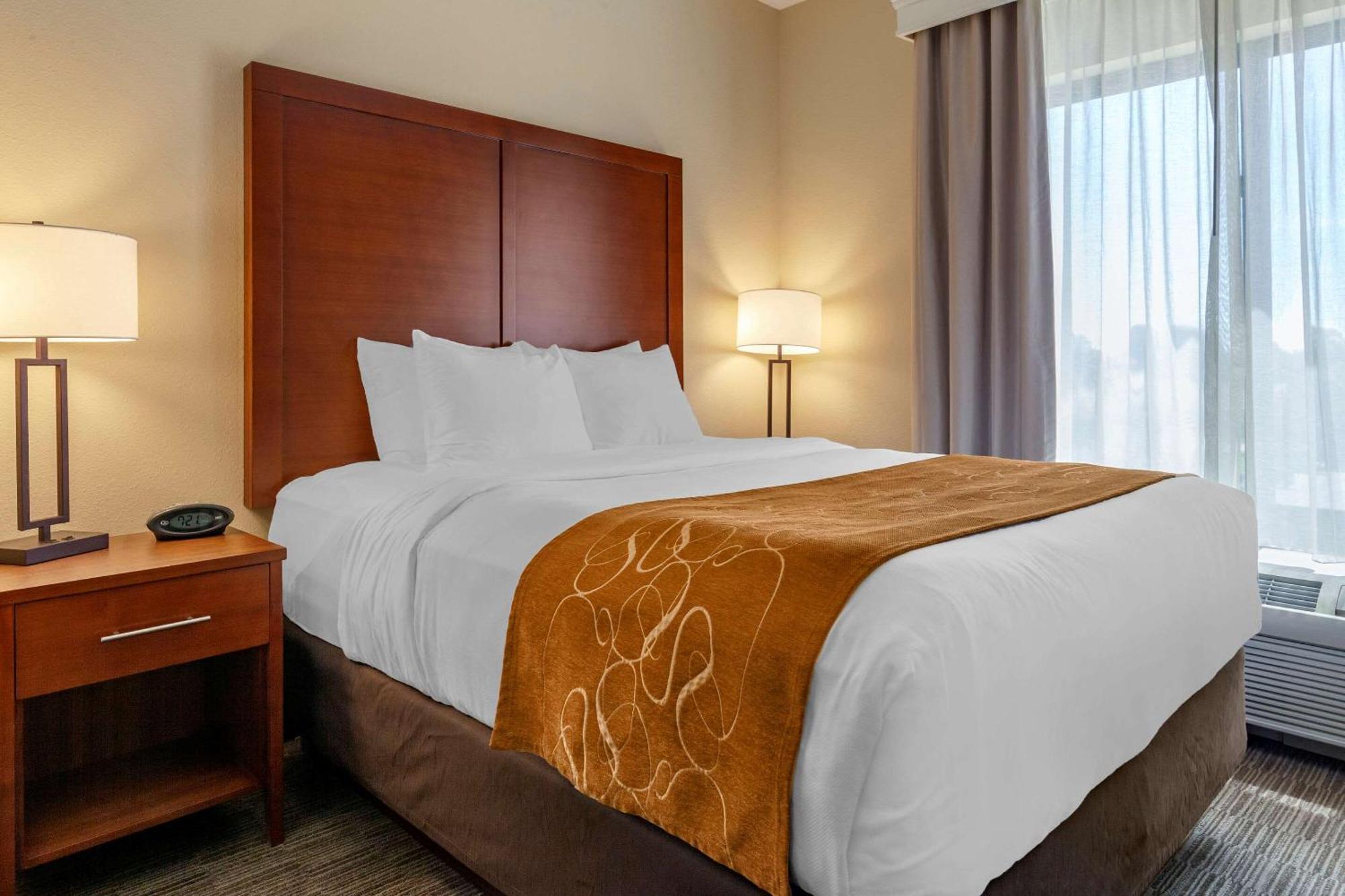Comfort Suites Oshkosh Eksteriør bilde