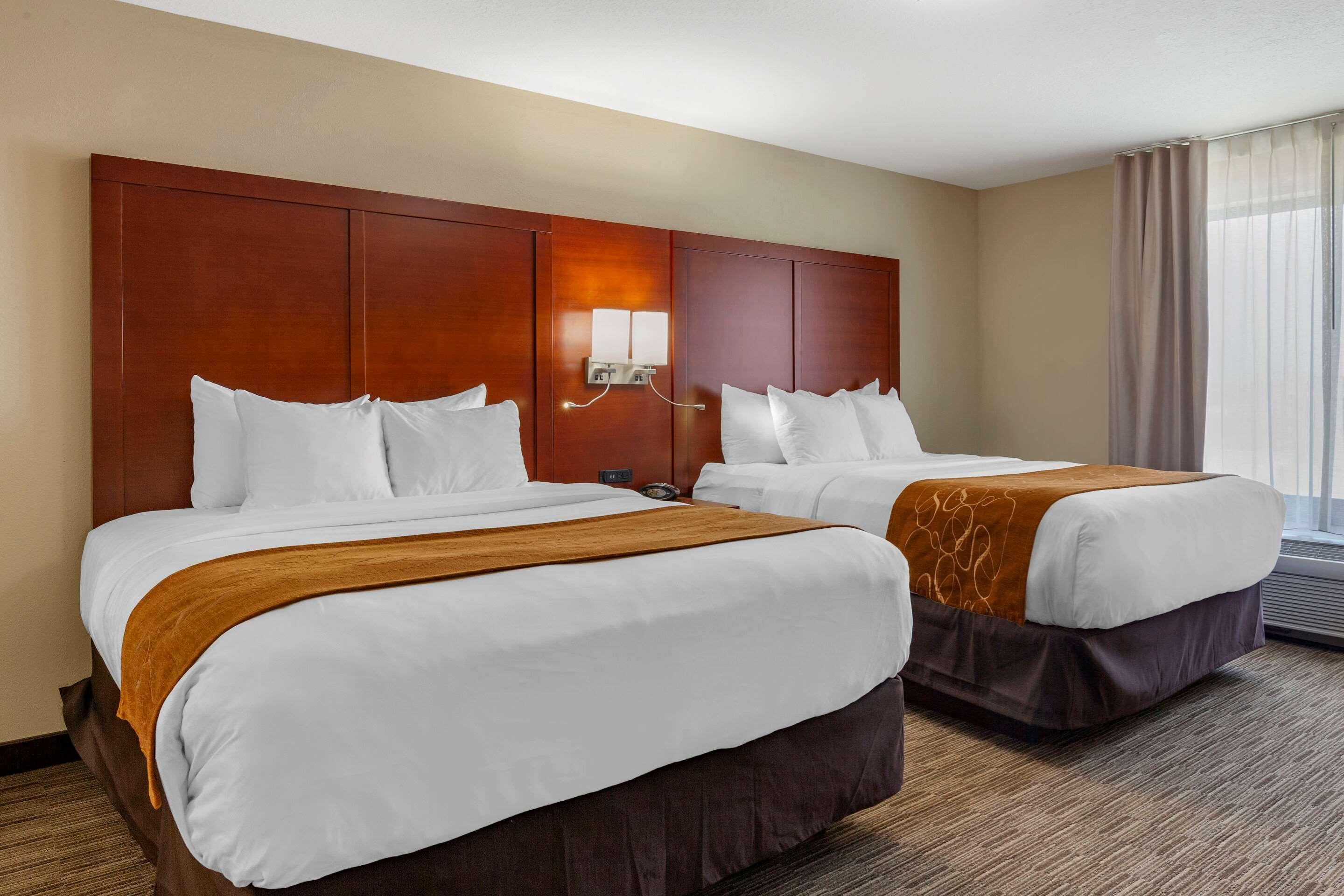 Comfort Suites Oshkosh Eksteriør bilde