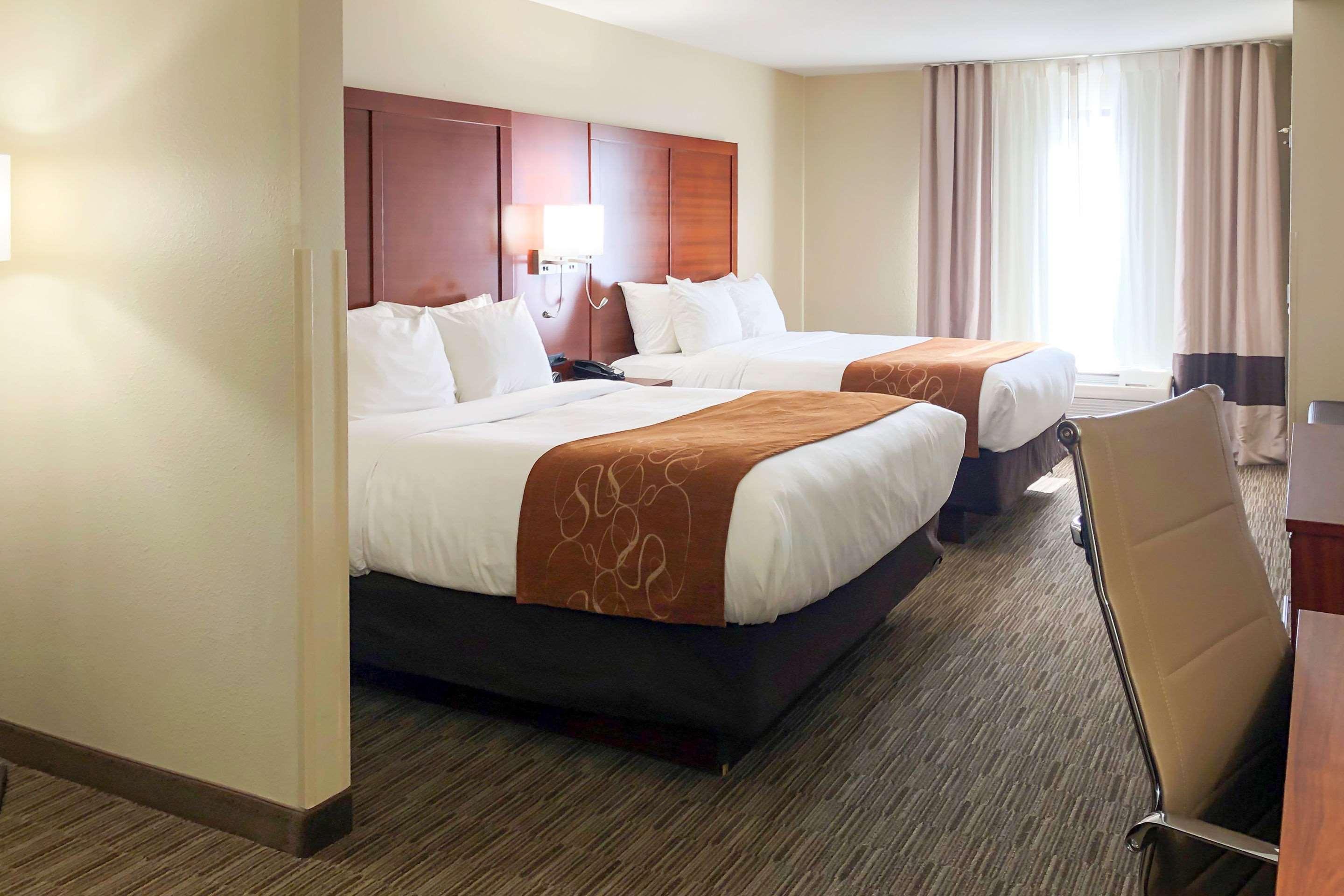 Comfort Suites Oshkosh Eksteriør bilde