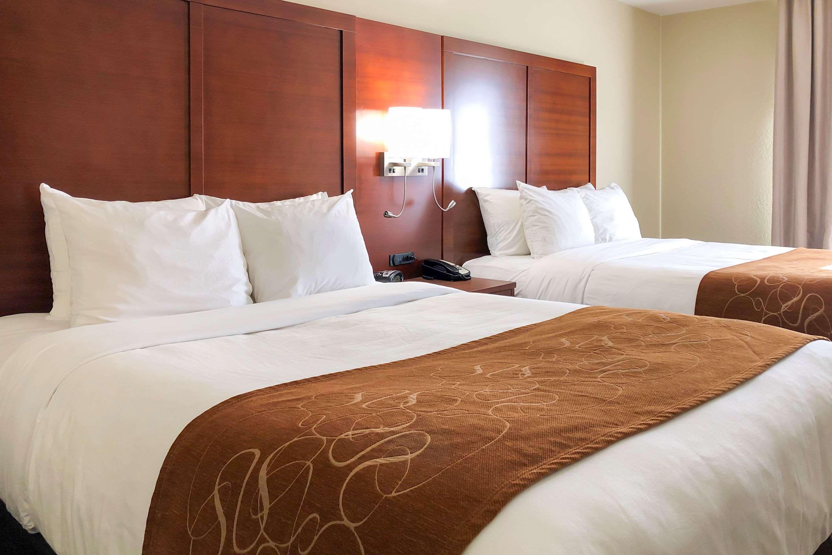 Comfort Suites Oshkosh Eksteriør bilde