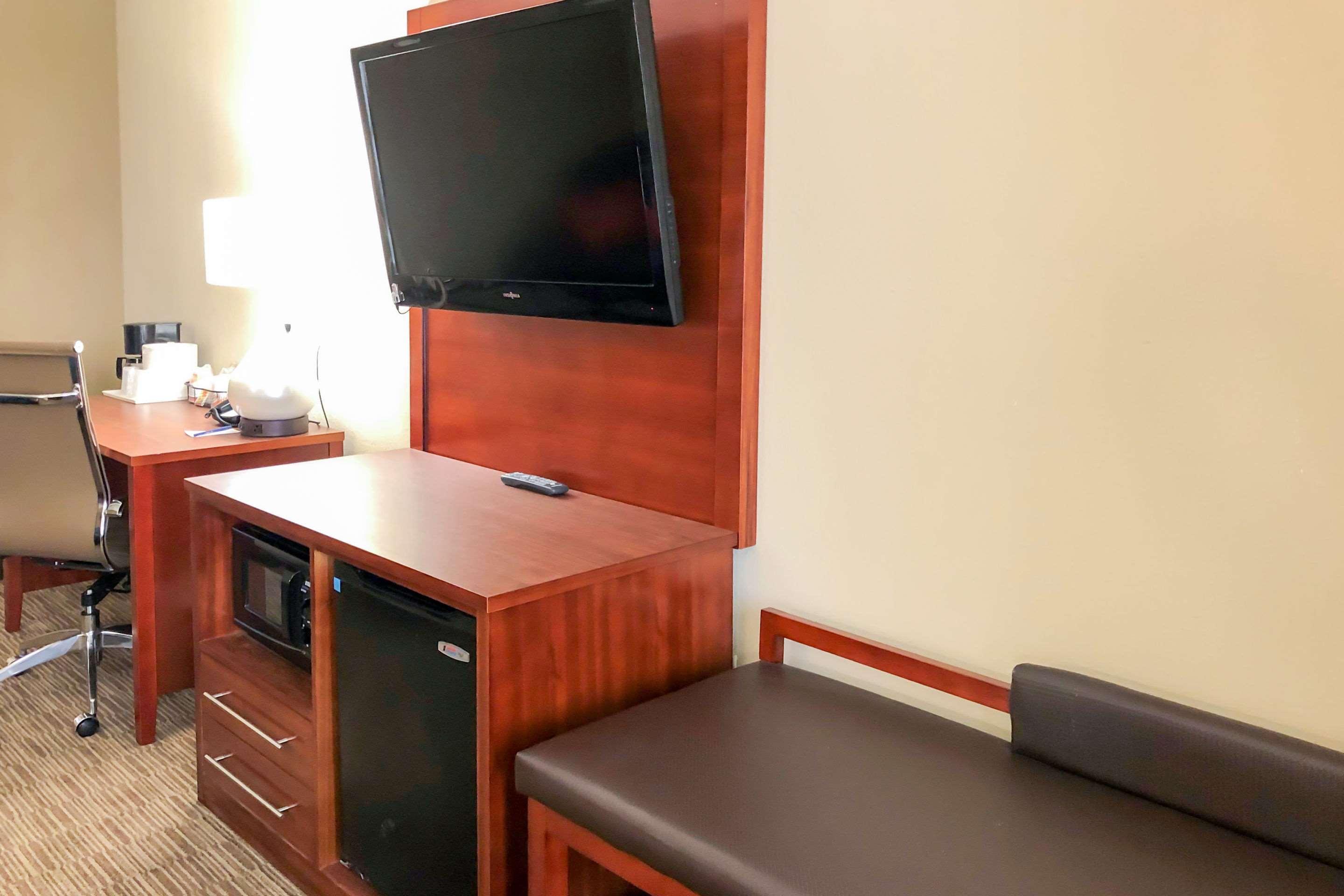 Comfort Suites Oshkosh Eksteriør bilde