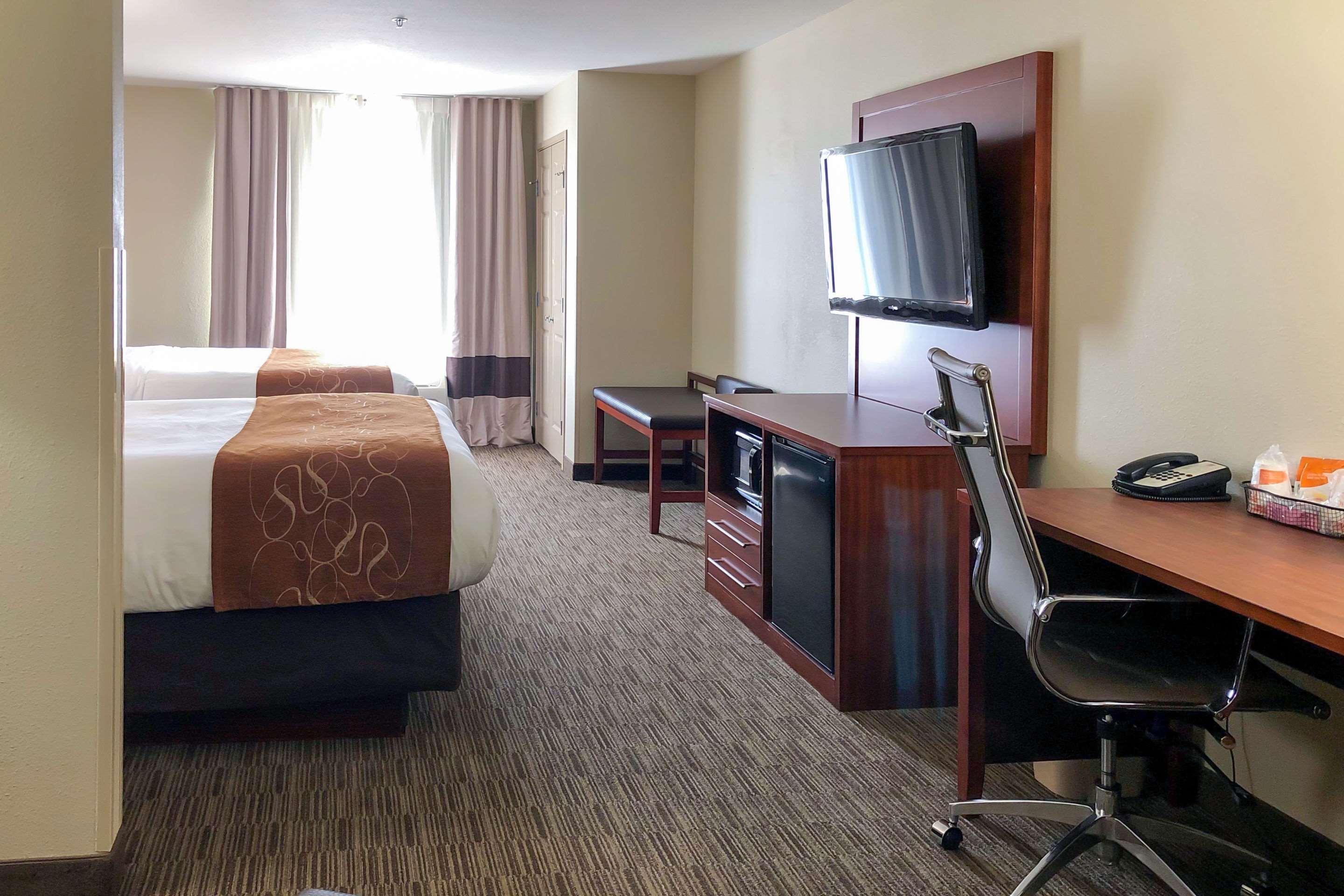 Comfort Suites Oshkosh Eksteriør bilde
