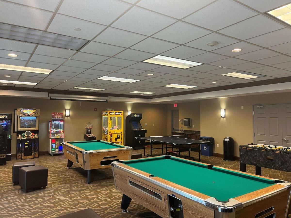 Comfort Suites Oshkosh Eksteriør bilde